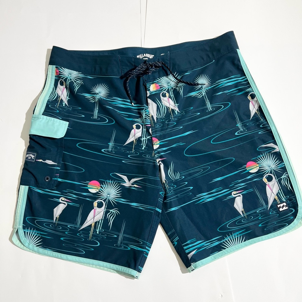 Men’s Billabong Board Shorts NWOT